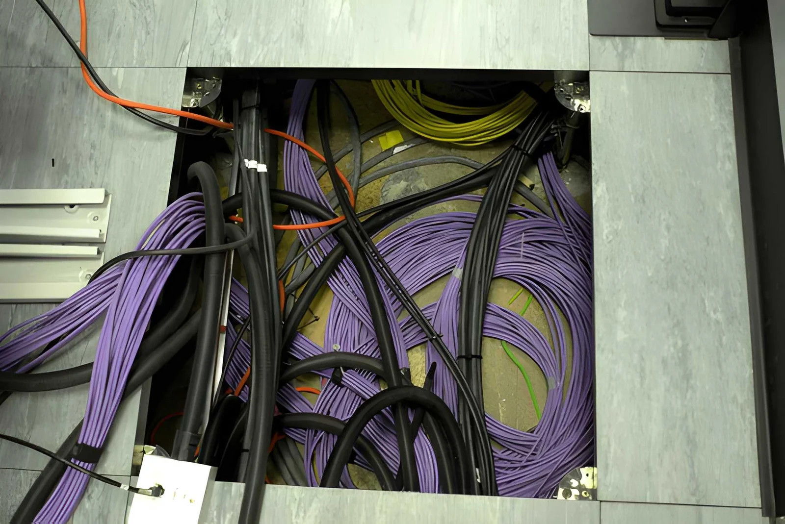 How Can You Hide Everyday Cables Without Making Your Home Look Overdesigned?