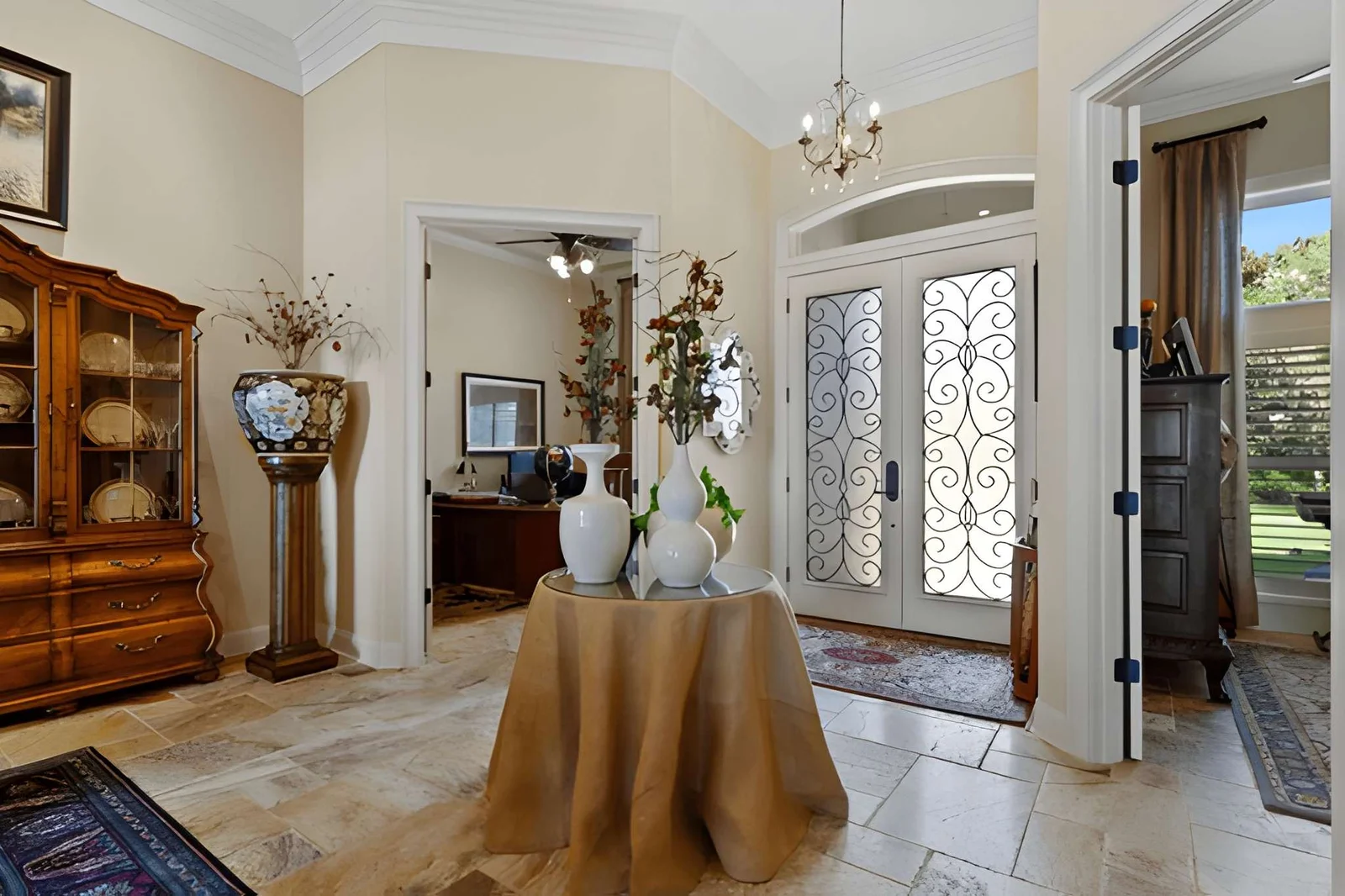 Could Your Entryway Be Causing More Daily Clutter Than You Realize?
